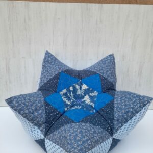 Coussin étoile patchwork bleu