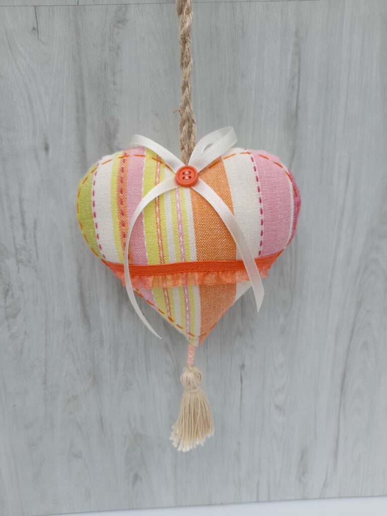 Coeur tissu orangé