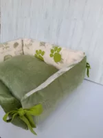 Canapé vert mousse