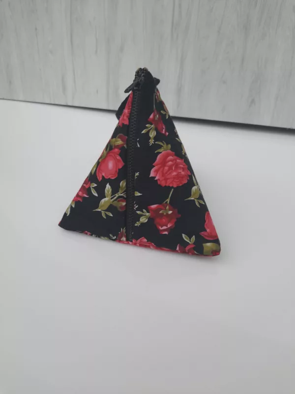 Pochette triangle