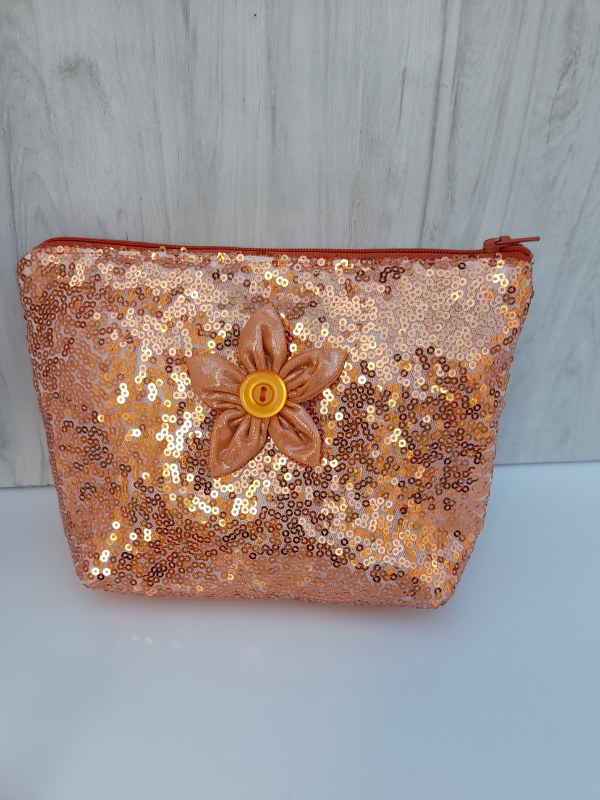 Trousse sequin