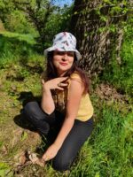 Chapeau blanc imprimé