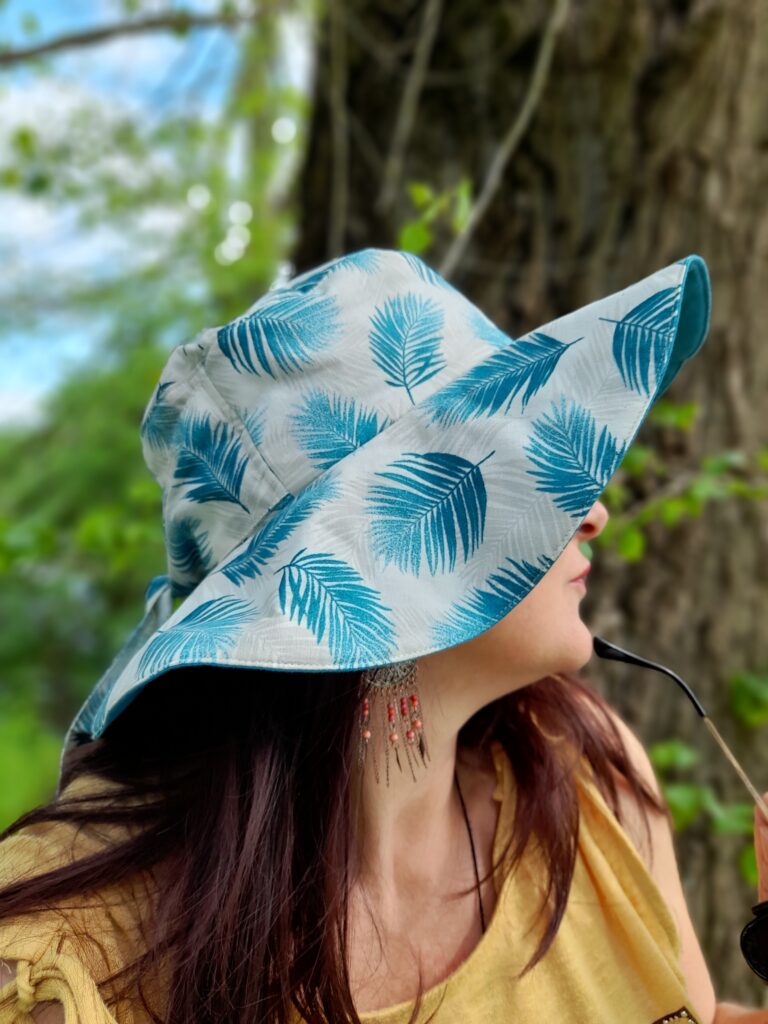 Chapeau foulard feuillage