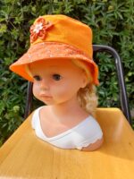 Chapeau fille abeille